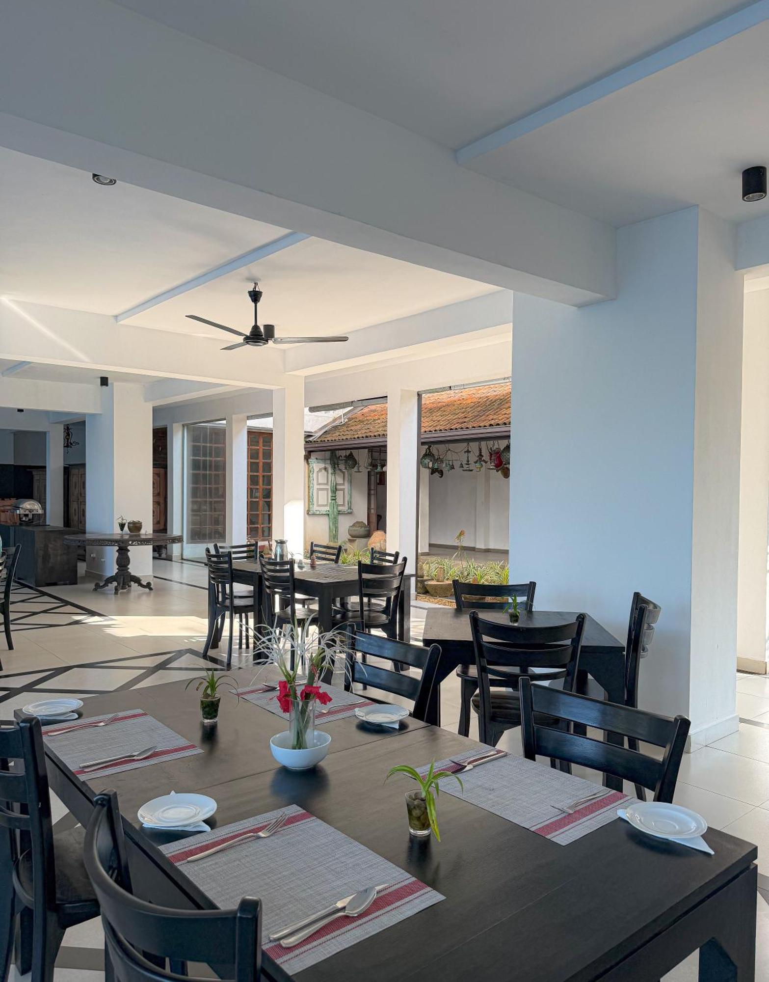 Serendib Beach Hotel Bentota Exterior photo