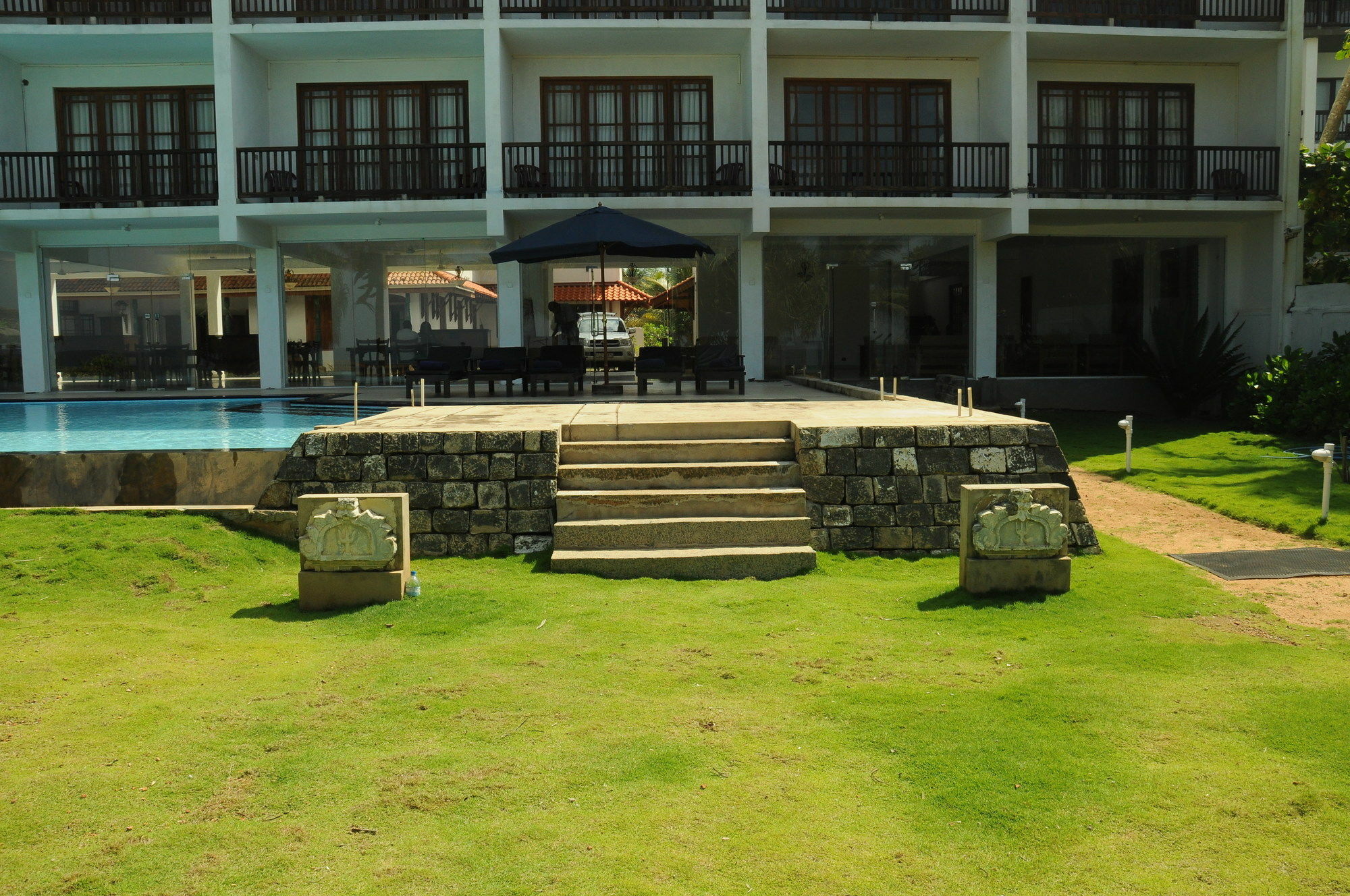 Serendib Beach Hotel Bentota Exterior photo